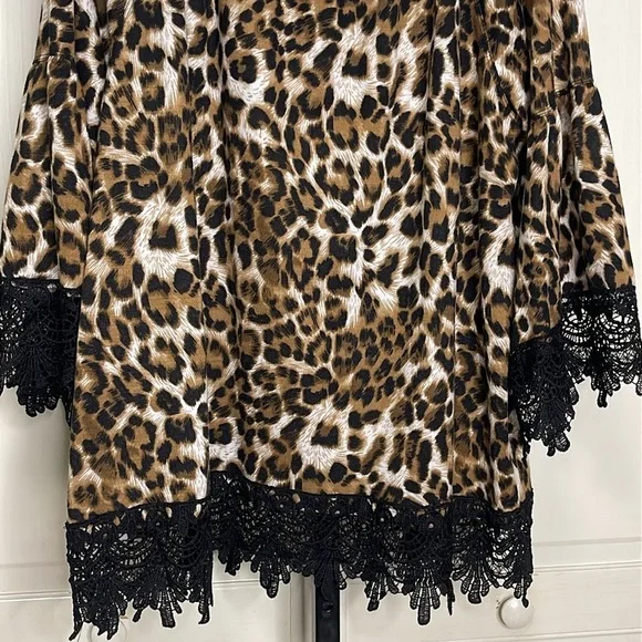 Ali Miles Women's Animal Print Lace Hem 3/4
Sleeve Round Neck Blouse Sz 2X - Picture 10 of 11